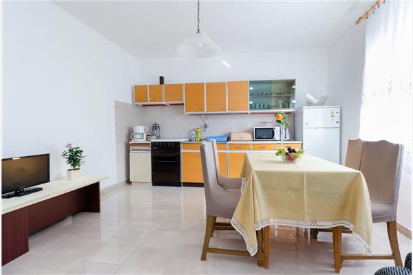 Apartment A1, for 6 persons