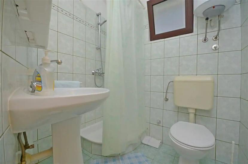 Apartment A4, for 4 persons