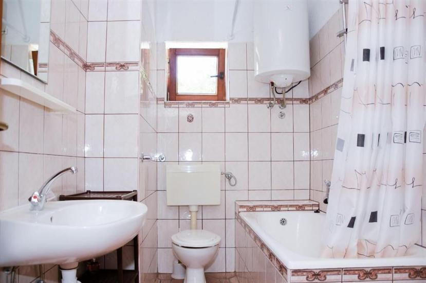 Lägenhet A1, för 8 personer