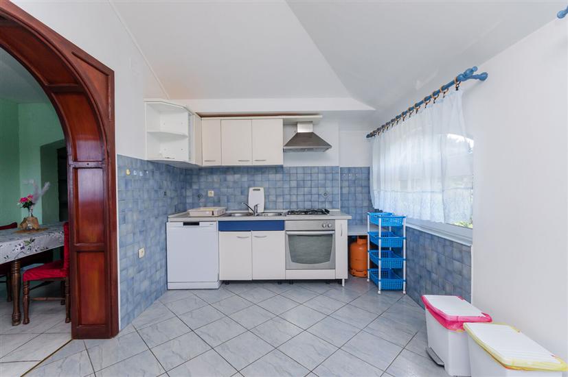Apartment A1, for 8 persons