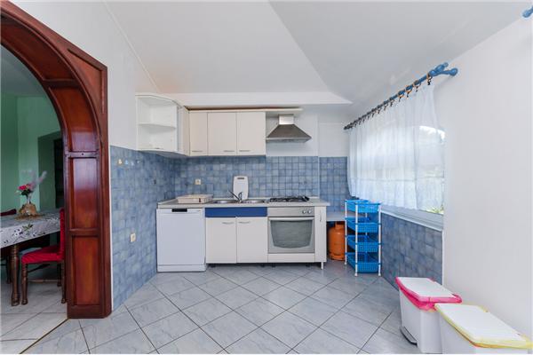 Apartment A1, for 8 persons