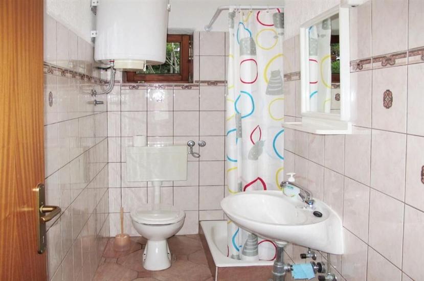 Lägenhet A1, för 8 personer