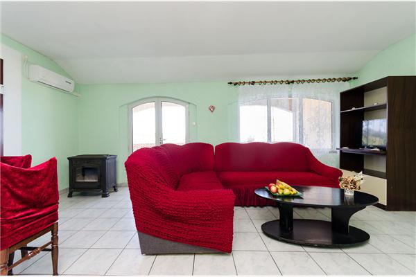 Apartment A1, for 8 persons