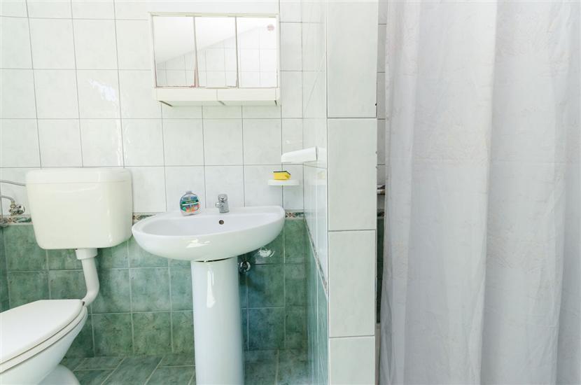 Apartment A1, for 8 persons