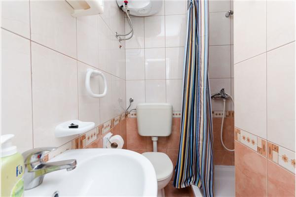 Apartment A1, for 8 persons