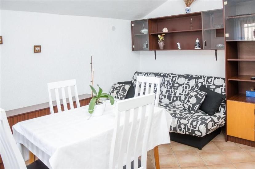 Lägenhet A4, för 5 personer