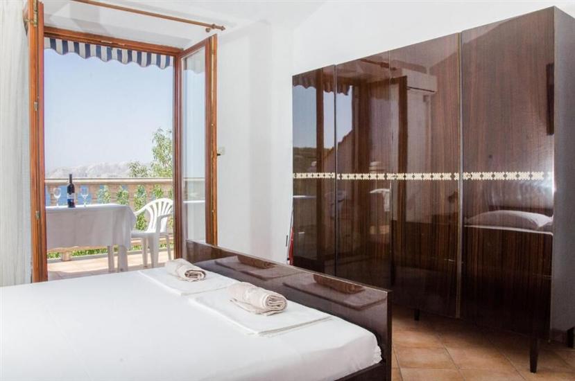 Lägenhet A4, för 5 personer