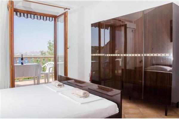 Lägenhet A4, för 5 personer