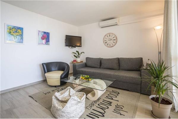 House K1, for 9 persons