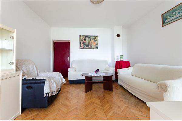 Apartment A2, for 8 persons