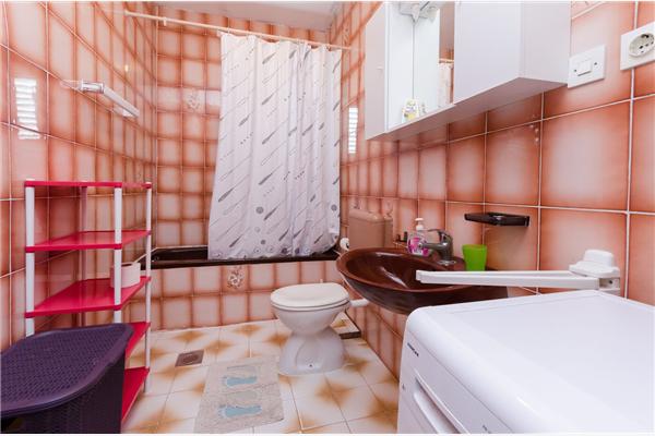 Apartment A2, for 8 persons