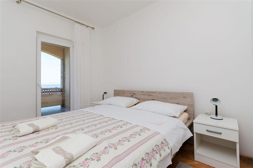 Apartment A2, for 8 persons