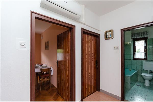 Apartment A1, for 5 persons