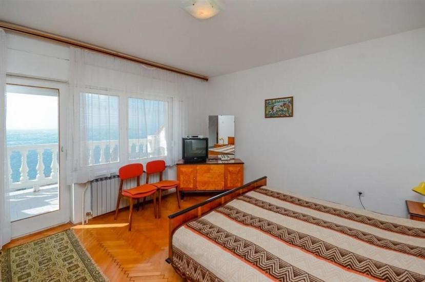 Apartment A4, for 4 persons