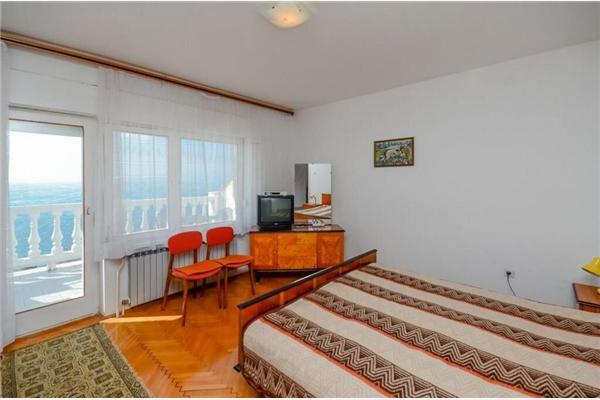 Apartment A4, for 4 persons