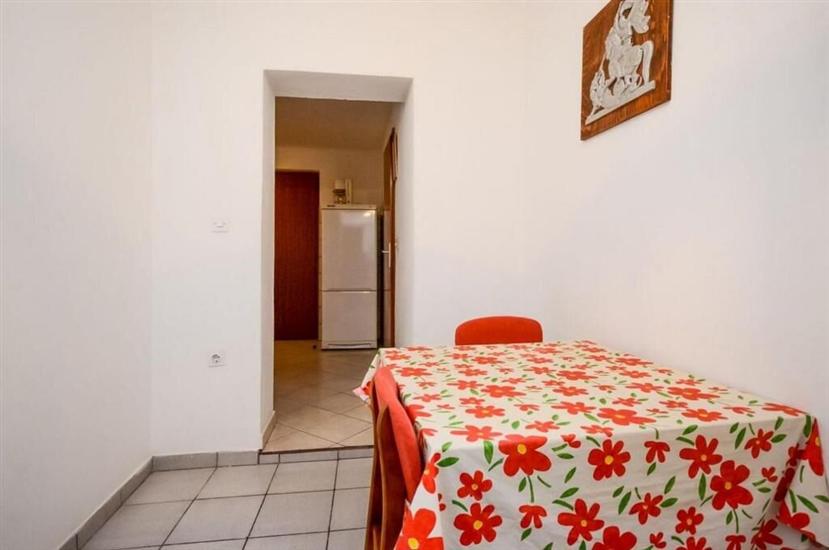 Apartment A4, for 4 persons