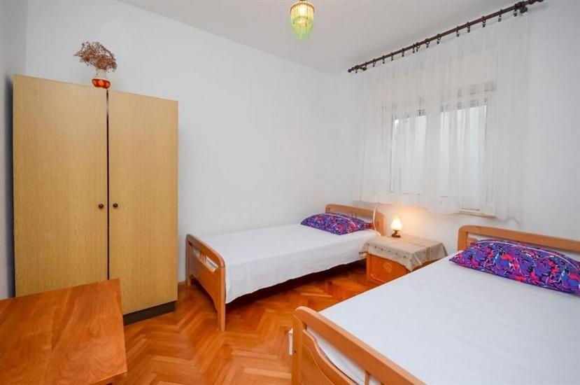 Apartment A4, for 4 persons