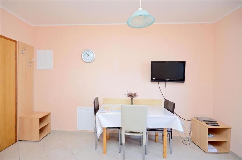 Apartment A2, for 3 persons