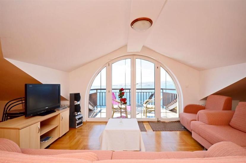 Apartment A4, for 6 persons