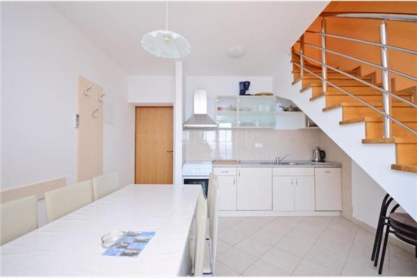 Apartment A4, for 6 persons