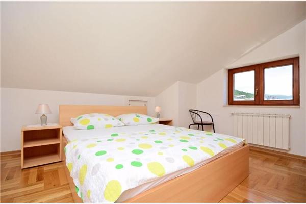 Apartment A4, for 6 persons