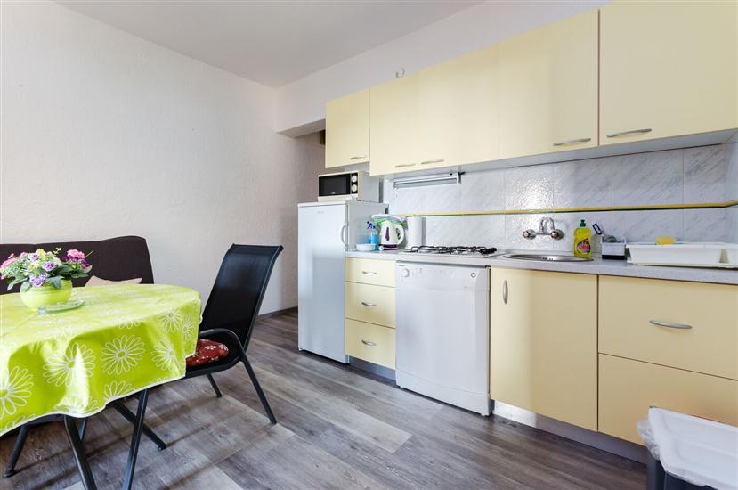 Apartment A4, for 4 persons