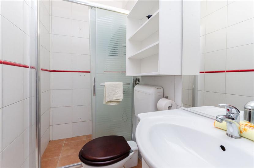 Apartment A4, for 4 persons