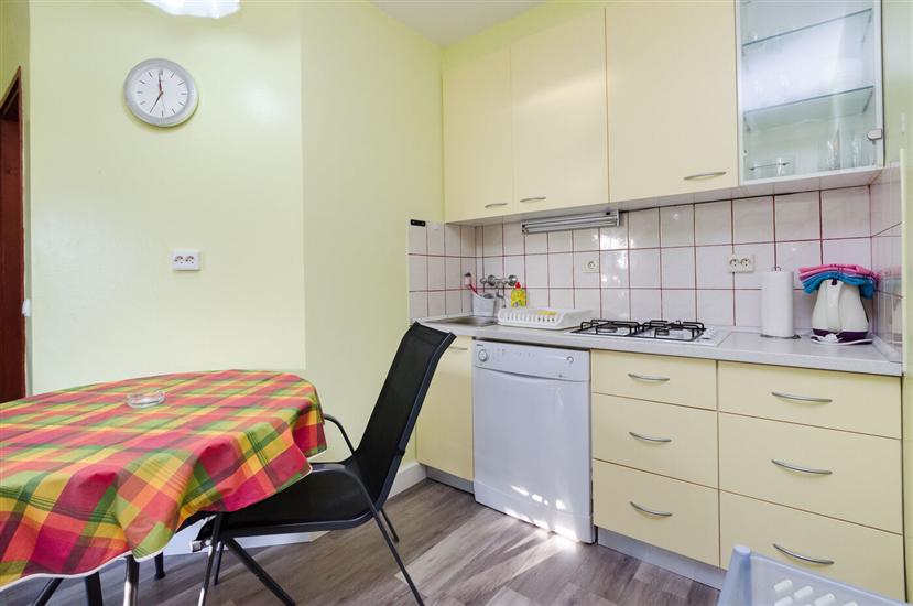 Apartment A5, for 4 persons