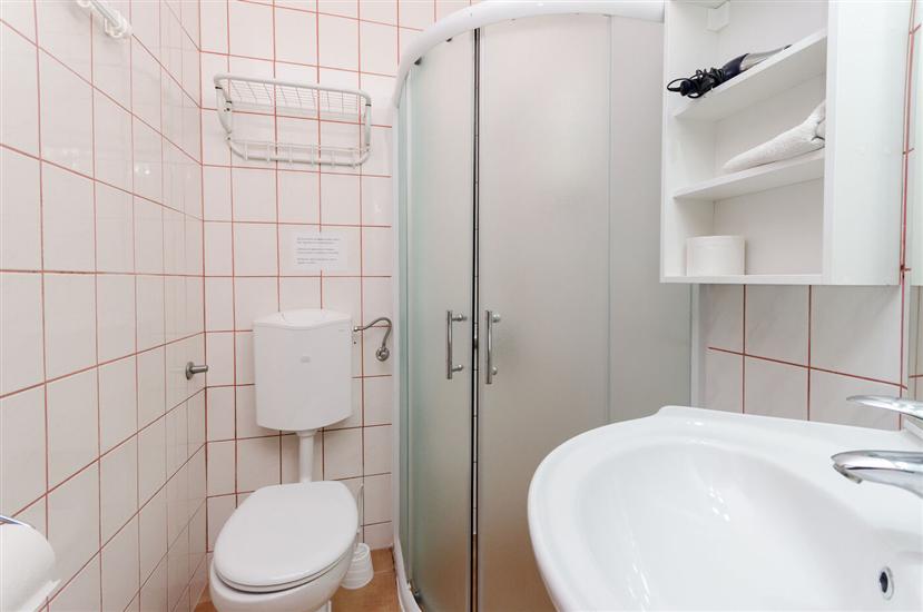 Apartment A5, for 4 persons