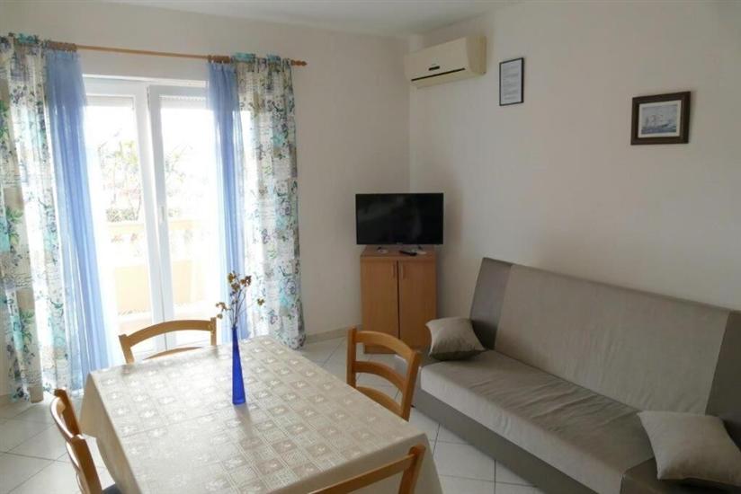 Apartment A4, for 4 persons