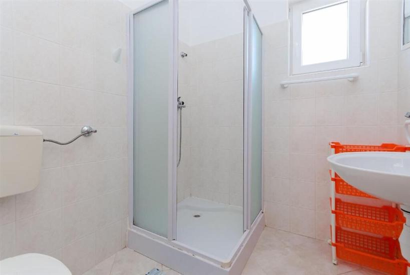 Apartment A6, for 4 persons