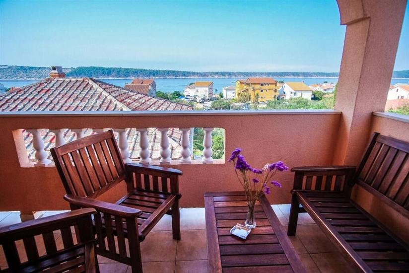 Apartment A7, for 4 persons