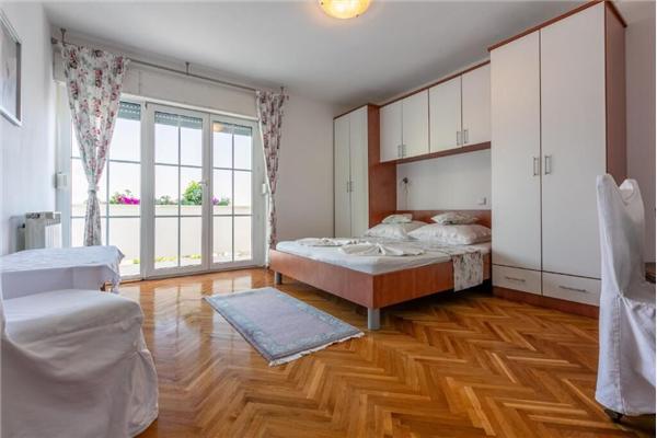 Apartment A2, for 3 persons