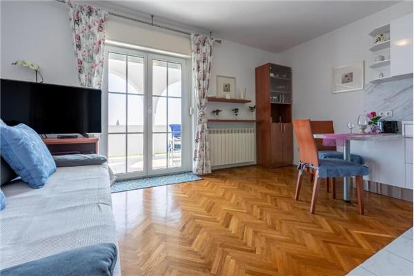 Apartment A2, for 3 persons