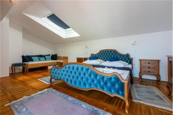 Apartment A4, for 6 persons