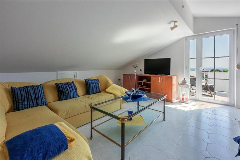 Apartment A4, for 6 persons