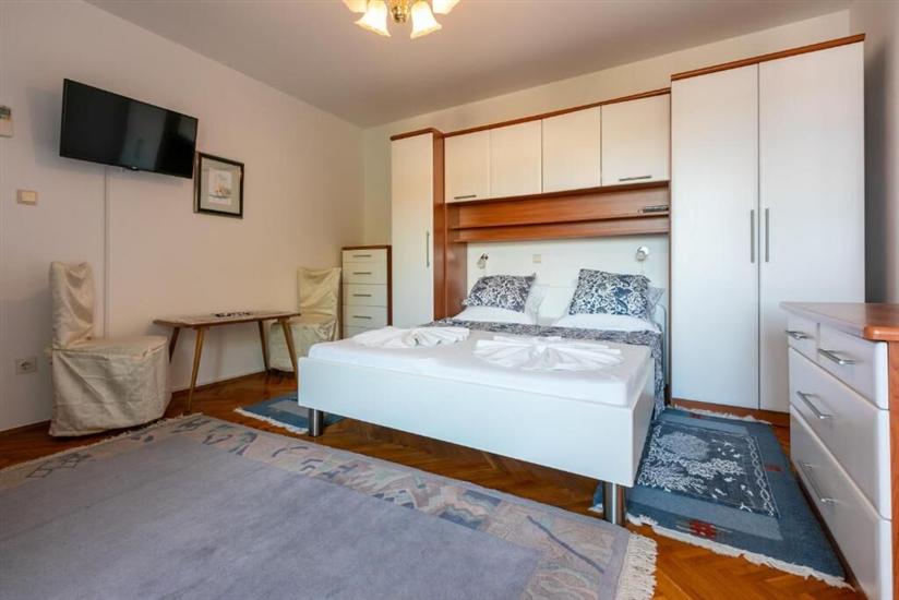 Apartment A5, for 2 persons