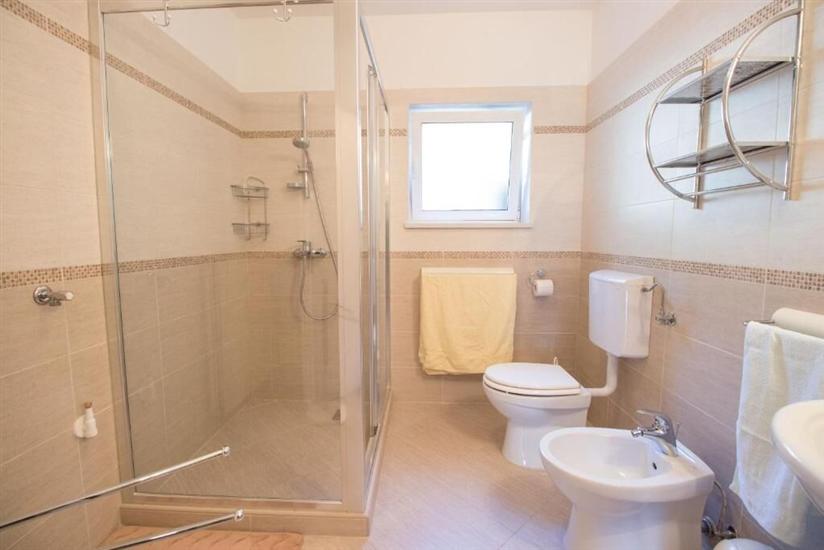 Apartment A1, for 6 persons