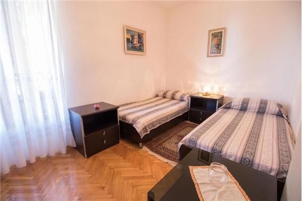 Apartment A1, for 6 persons
