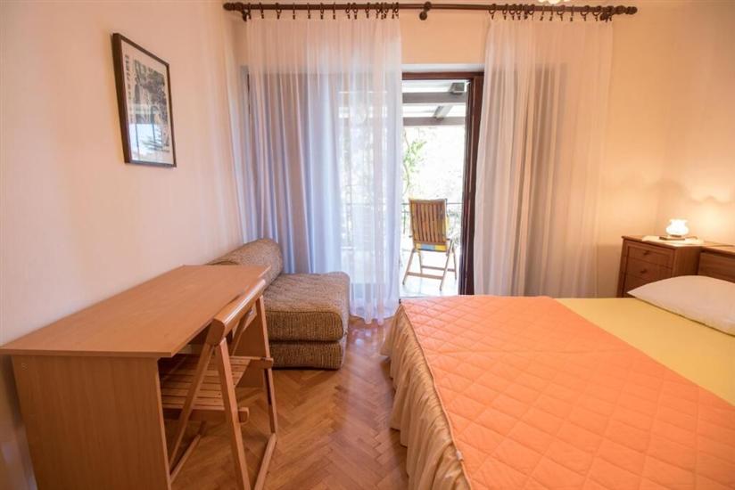 Apartment A1, for 6 persons