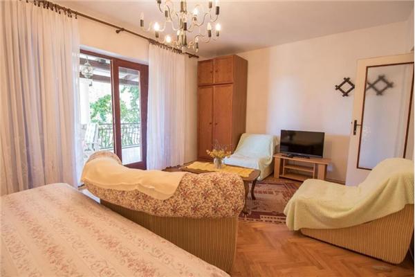 Apartment A1, for 6 persons