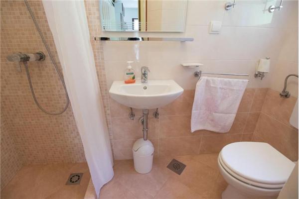 Apartment A1, for 6 persons