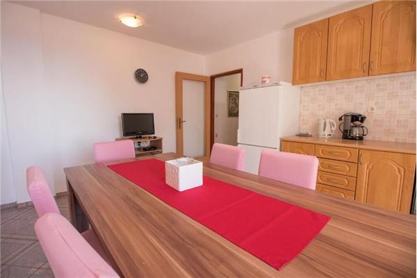 Apartment A2, for 4 persons