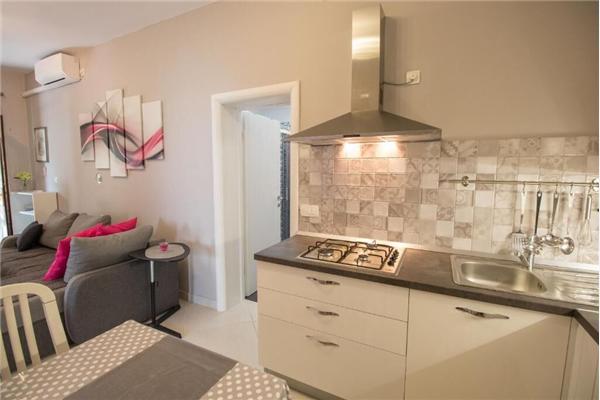 Apartment A1, for 5 persons