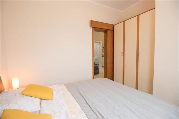 Apartment A1, for 5 persons