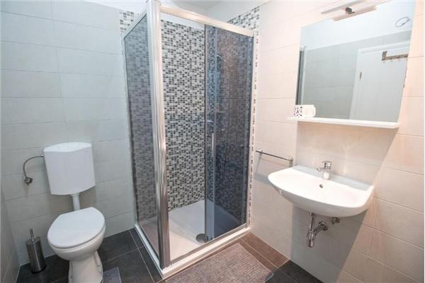 Apartment A1, for 5 persons