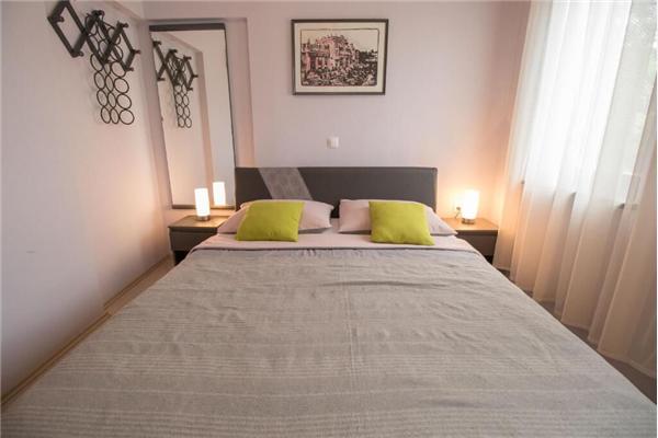 Apartment A1, for 5 persons