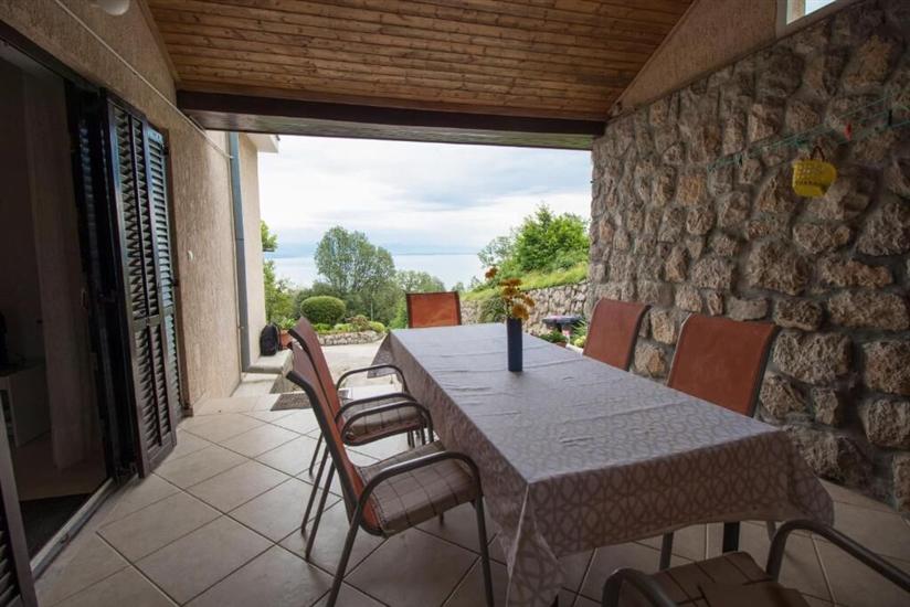 Apartment A1, for 5 persons