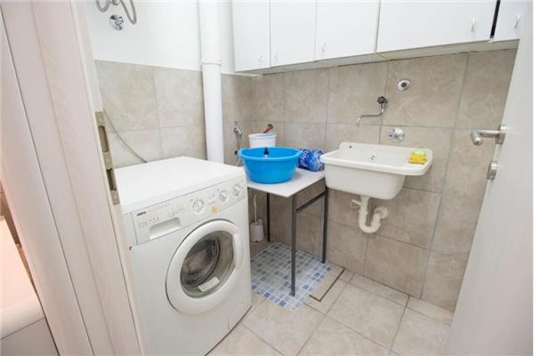 Apartment A1, for 5 persons