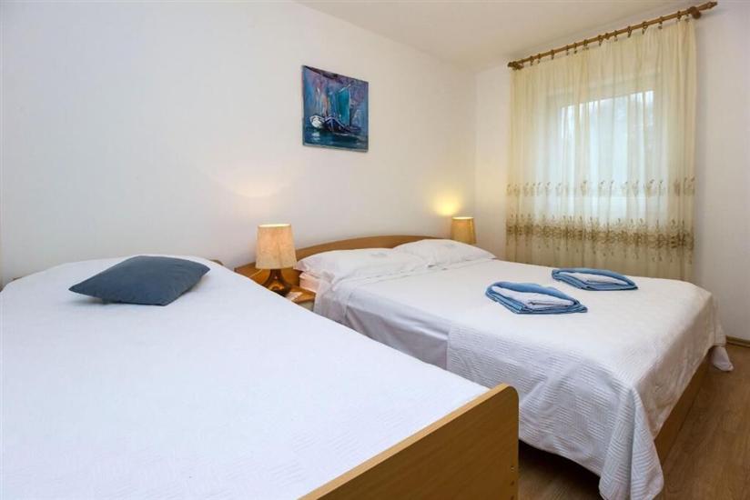 Apartment A1, for 6 persons